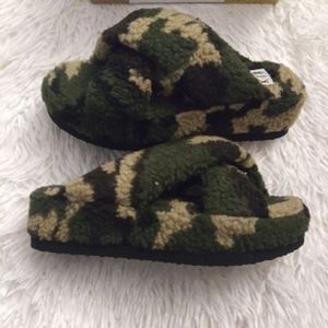 Mix No. 6 Camo Slippers, 5